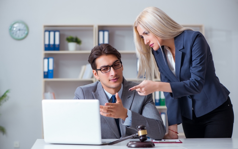 In-House Counsel vs. Law Firm Attorneys Hiring and Recruitment Tips