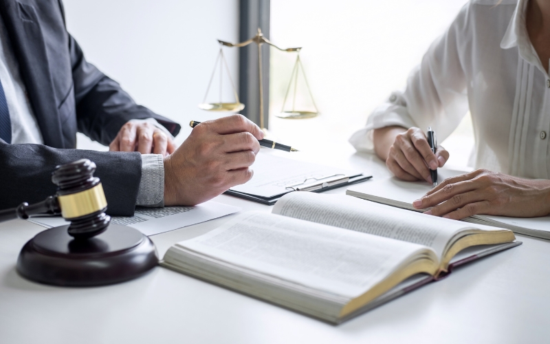 Understanding Market Trends in Attorney Compensation