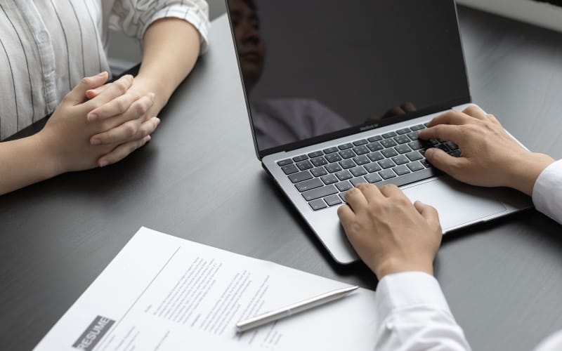 Benefits of Hiring Temporary C-Level Executives During a Search