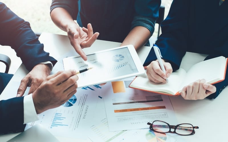 Common Causes of Misalignment Between CEOs and Executive Teams