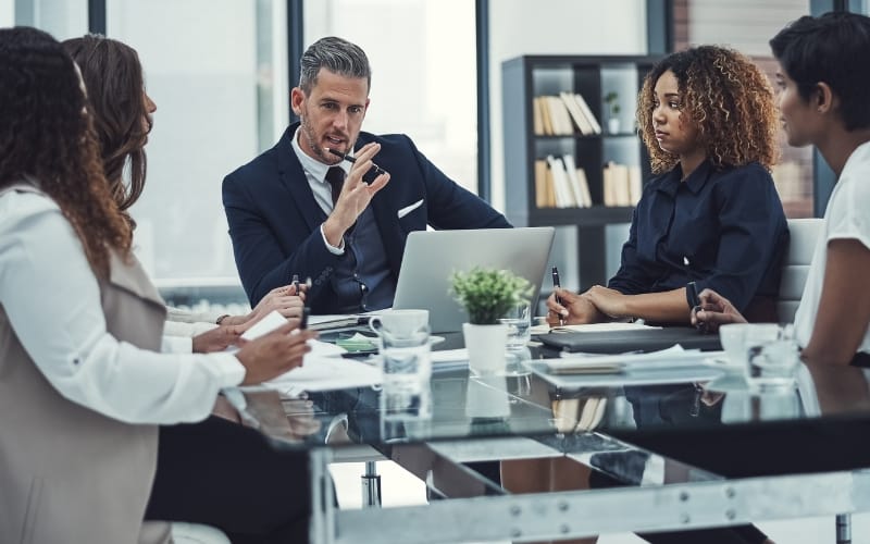 Defining the Role: Responsibilities of a Chief AI Officer US