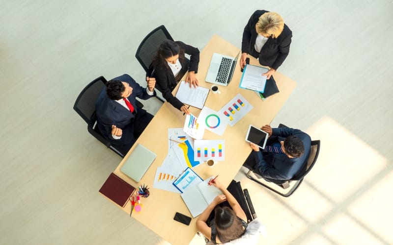 Key Components of a Well-Structured Executive Search Retainer
