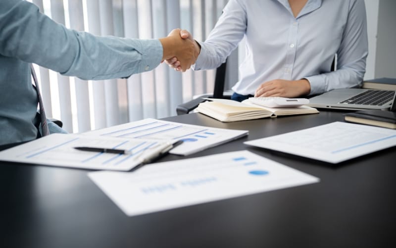 Measuring Success: What to Expect After Hiring a Turnaround CEO