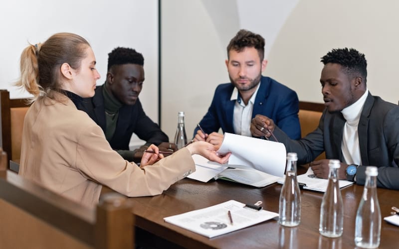 Negotiating Retained Search Fees for Maximum Value